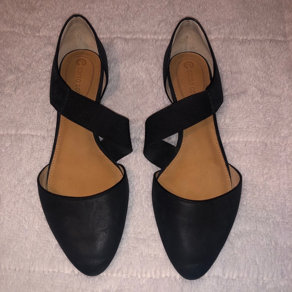 Simple Black Flats